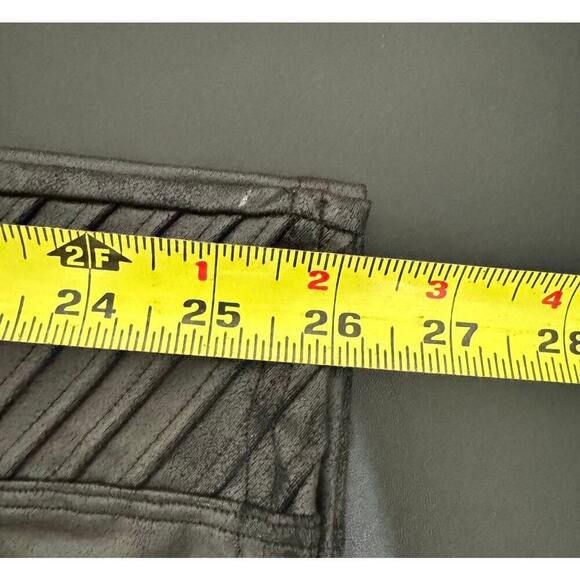 Spanx Faux Leather Moto Leggings High Waisted Ankle Length Black Size Medium - Picture 11 of 11